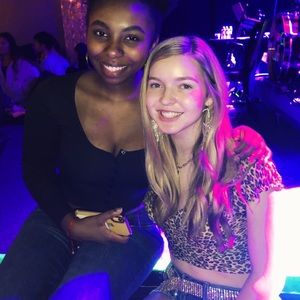 Meet your Posher, Corinne